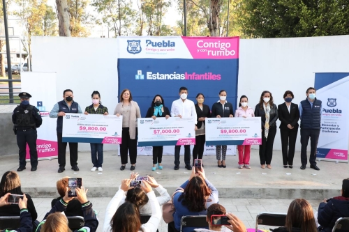 Ayuntamiento de Puebla entrega estímulos y apoyos al programa de &quot;Estancias Infantiles&quot;