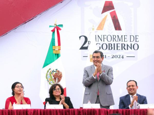 Asiste Sergio Salomón a segundo informe de gobierno del edil de Acatzingo, Abrahan Martínez Jiménez