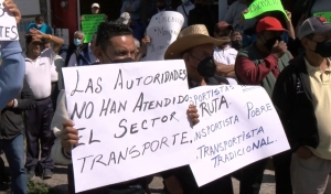 Transportistas exigen aumento en la tarifa del servicio en Puebla