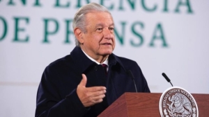 &quot;Abusos’ y derroche en el INE&quot;: AMLO