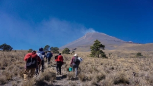 Don Goyo celebra su cumpleaños 730 mil; así festejan al Volcán Popocatépetl