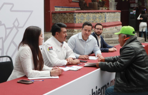 En “Martes Ciudadano”, gobierno estatal favorece a artesanos poblanos