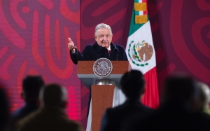 &quot;Ya se pasaron&quot; pide AMLO a universidades regresar a clases presenciales