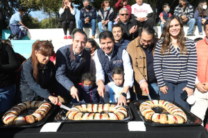 Eduardo Rivera celebra Día de Reyes con vecinas y vecinos de Infonavit La Margarita