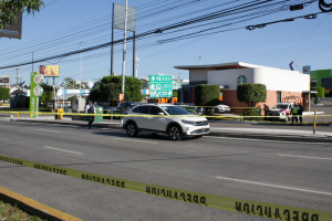 Balean a hombre fuera de Starbucks en Las Animas