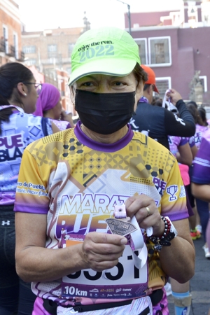 Se suma la Rectora Lilia Cedillo al Maratón Puebla 2022