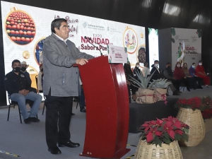 “El campo del estado ya se está moviendo”, sostiene MBH; inaugura Expo Navidad con Sabor a Puebla