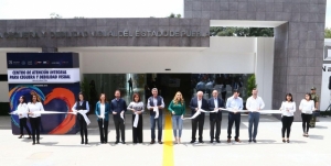 Angélica Rivera de Peña, Dinorah López y Tony Gali inauguran Centro de Atención Visual