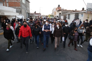 Eduardo Rivera realiza en Joaquín Colombres primera caminata por la seguridad del 2022