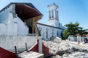 Acelera Haití tareas de rescate; viene un ciclón