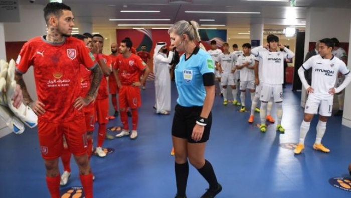 Por primera vez en la historia, mujeres árbitros oficiarán en la Copa Mundial de la FIFA 2022