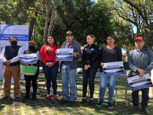 San Pedro Cholula entregó 500 depósitos de almacenamiento de agua.