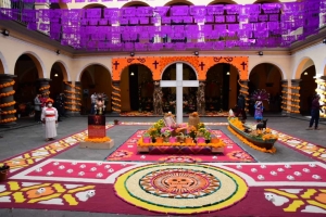 Chignahuapan brilla en la Ofrenda Monumental en Casa de Cultura del Estado de Puebla