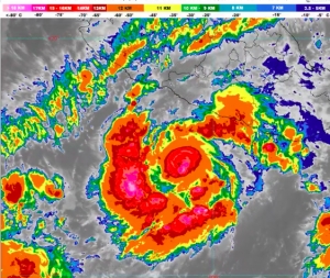 Tormenta Tropical Rick se convierte en huracán categoría 1