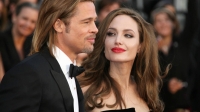 Brad Pitt acusa a su ex esposa Angelina Jolie por querer “hacerle daño”