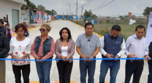 Inauguran la calle Américas, en la junta auxiliar de Sanctorum, en Cuautlancingo.