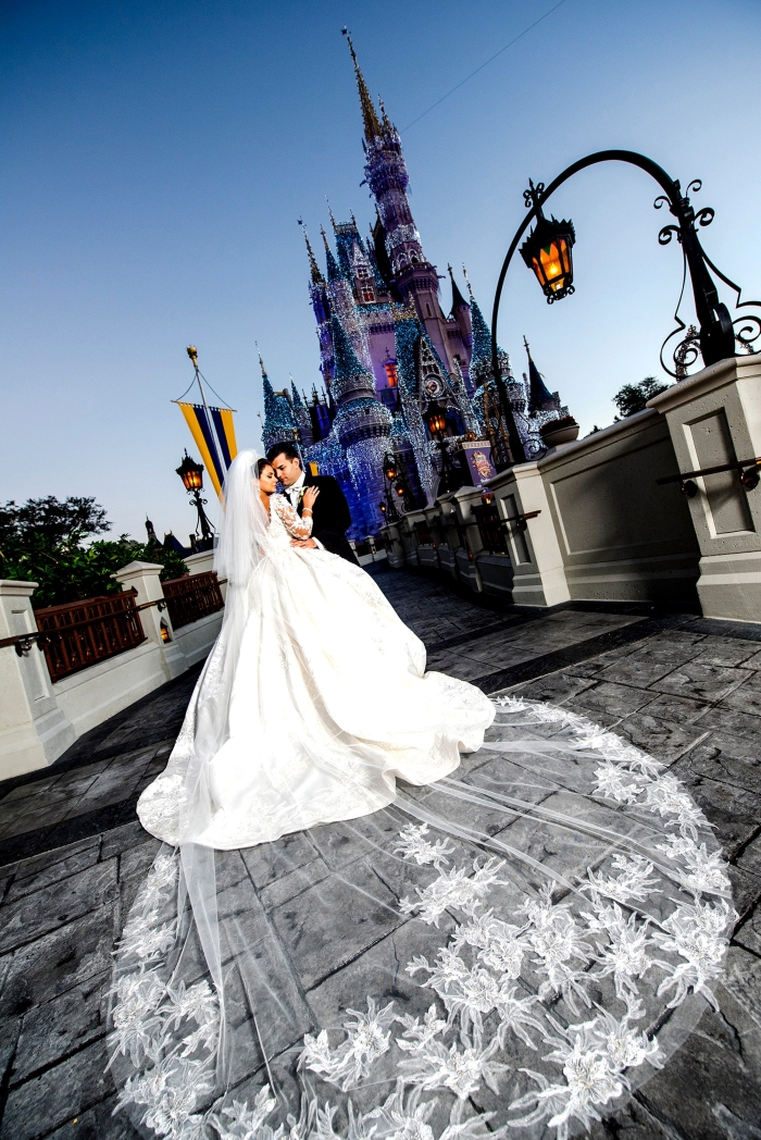 Disney lanza un vestido de novia en honor a los 50 años de Walt Disney World