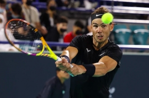 Rafael Nadal tiene COVID y quizá no asista al Abierto de Australia