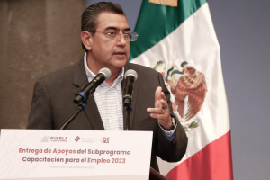 Céspedes Peregrina pide a funcionarios de gabinete renunciar si aspiran a cargos en 2024