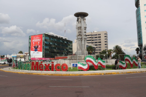 COMIENZA COLOCACIÓN DE ADORNOS PATRIOS EN PUEBLA CAPITAL