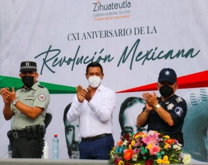 Se conmemora el CXI aniversario de la Revolución Mexicana en Zihuateutla.