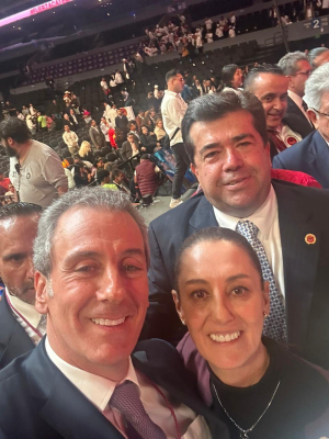 ACOMPAÑA PEPE CHEDRAUI A CLAUDIA SHEINBAUM Y PEDRO HACES EN EL XV CONGRESO CATEM