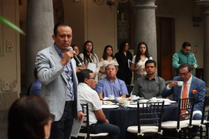 Celebran a trabajadores administrativos del Congreso; se busca erradicar al machismo y al “macho” en la LXI Legislatura: Eduardo Castillo