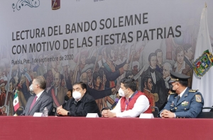 Congreso del Estado en ceremonia de lectura del Bando Solemne