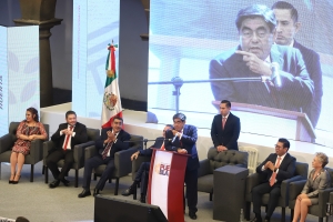 Gobierno estatal y Congreso construyen reformas para ejercer el poder público de manera distinta: MBH