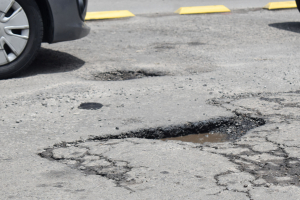 Intensifican jornada de bacheo en San Pedro Cholula.