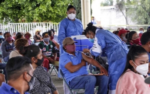 Aplica Salud más de 8 mil vacunas contra COVID-19 en la Sierra Norte