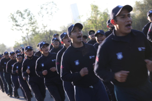 EDUARDO RIVERA ENCABEZA CARRERA CON CADETES DE LA ACADEMIA DE LA POLICÍA