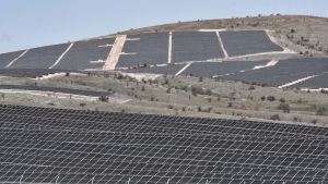 Grecia inaugura el parque solar con paneles bifaciales más grande de Europa