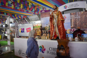 Miles de visitantes arribaron al stand de las Cholula en la Feria de Puebla.