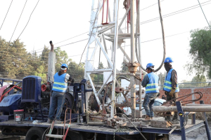 AVANZA OBRA PARA LLEVAR AGUA POTABLE EN SAN JERÓNIMO CALERAS