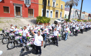 Preside Sergio Salomón entrega de motocicletas a personal operativo de Correos de México