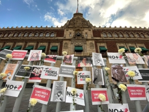 Protestan por falta de garantías para ejercer el periodismo en México