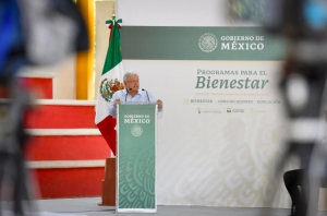 Inicia dispersión de pensiones para adultos mayores con incremento: AMLO