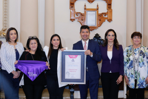 AYUNTAMIENTO DE PUEBLA RECONOCE CON PREMIO “NATALIA SERDÁN” A OLIMPIA CORAL