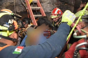 CUERPOS DE EMERGENCIA DEL ESTADO Y MUNICIPIO RESCATARON A UN HOMBRE QUE CAYÓ AL FONDO DE UN POZO