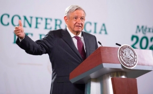 AMLO se aplicará segunda dosis de AstraZeneca en Palacio Nacional