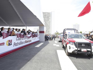 Refrenda gobierno de Puebla compromiso con la seguridad, entrega 500 patrullas a municipios