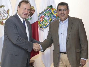 Recibe gobernador Sergio Salomón a embajador de Guatemala