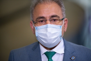 Ministro de Salud de Brasil da positivo en plena Asamblea de la ONU