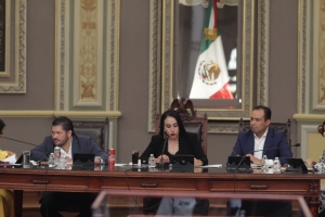 Recibe y turna Pleno de la LXI Legislatura paquete de iniciativas el Ejecutivo del Estado