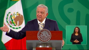 Negociaciones y vacunación ayudaron a apertura de frontera: AMLO