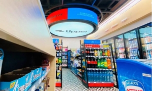 Así son las tiendas “Upper” del Canelo Álvarez, la competencia de Oxxo