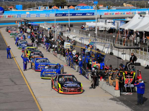 Miles de poblanas y poblanos vivieron la fiesta Nascar en Amozoc